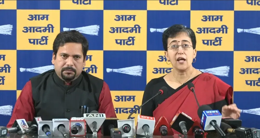 क्या निजी स्कूलों की फीस वृद्धि का बिल छात्रों और अभिभावकों के हितों की अनदेखी कर रहा है?