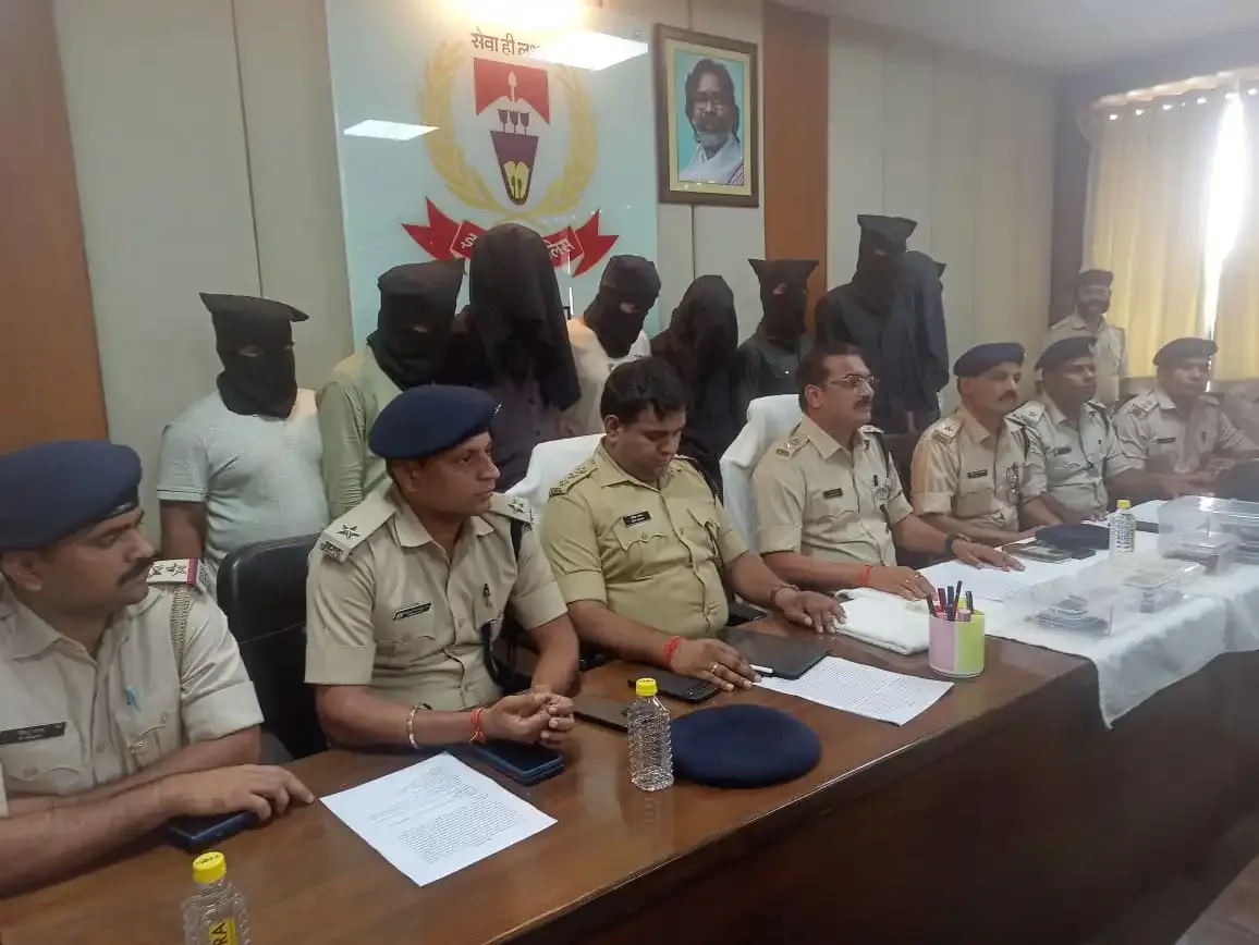 Nine Criminals Arrested in Hazaribagh: Who Are They?