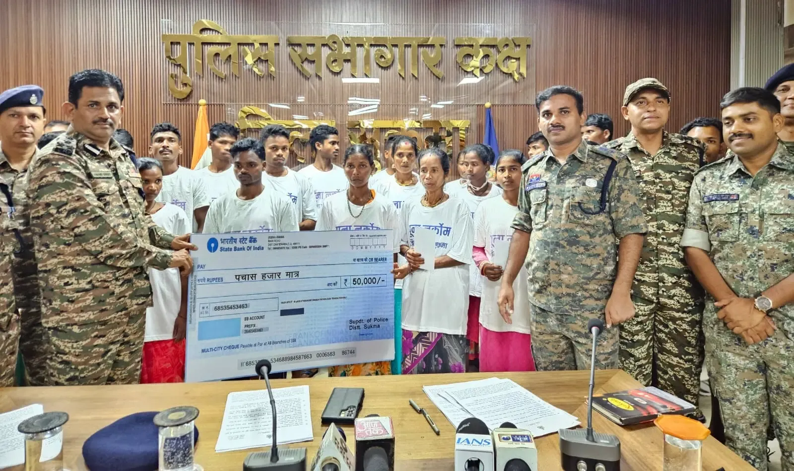 22 Maoists, Including Nine Women, Surrender in Sukma, Chhattisgarh