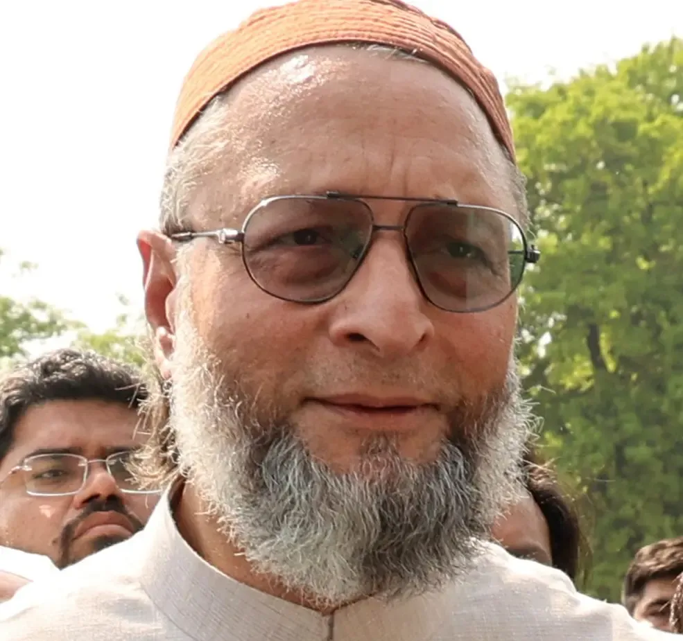क्या निर्वाचन आयोग बिहार में गुपचुप एनआरसी लागू कर रहा है? : असदुद्दीन ओवैसी