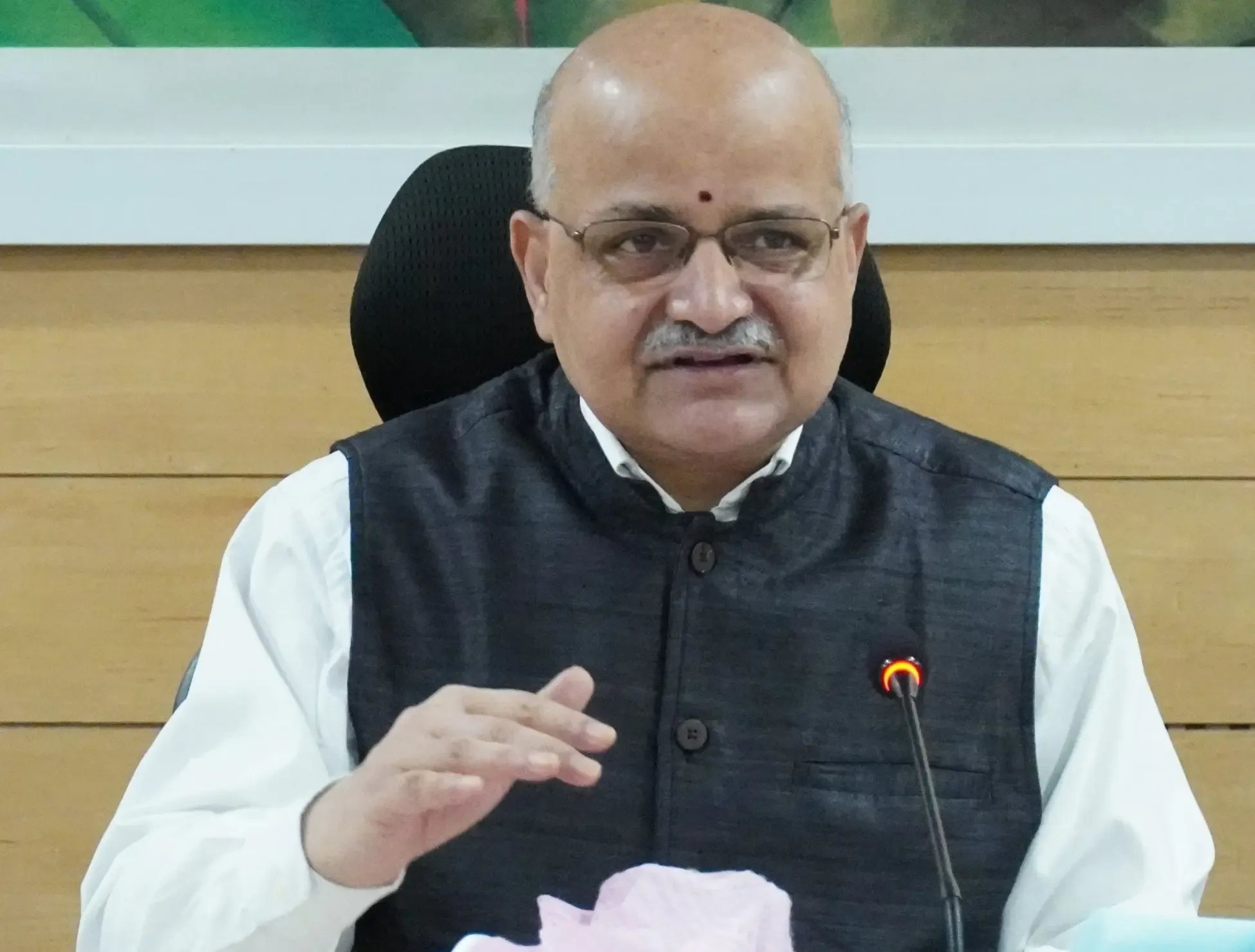 NITI Aayog Chief Envisions India's Demographic Advantage