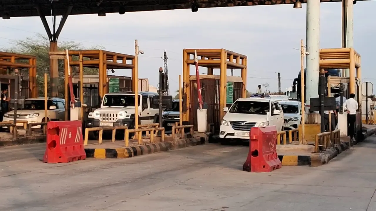 क्या नितिन गडकरी के वार्षिक टोल पास के फैसले से वाहन चालकों में खुशी है?