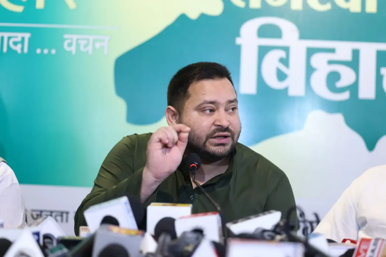 Tejashwi Yadav Critiques Nitish Kumar's Ineffective Administration