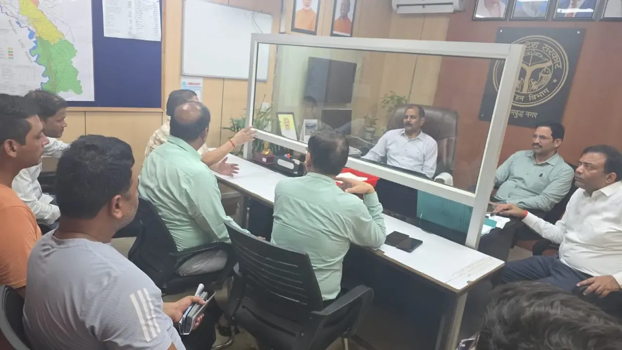 क्या नोएडा में बसों को मानकों के अनुरूप करना 10 अगस्त तक अनिवार्य होगा?