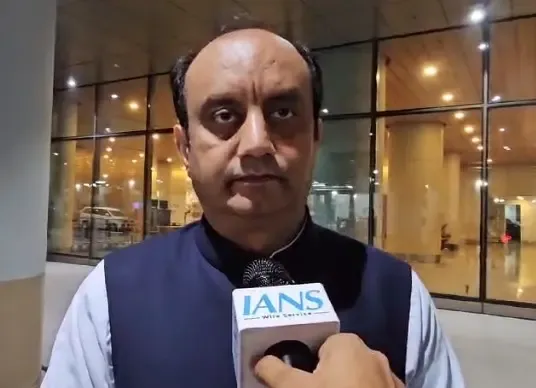Congress Party's Disrespect Towards Non-Gandhi Leaders: Insights from Sudhanshu Trivedi (IANS Interview)