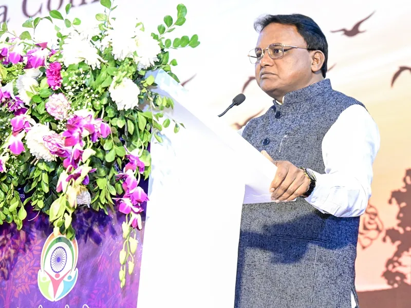 Odisha CM Demands Apology from Sonia and Rahul for Their 'Disrespectful' Comments on President Murmu
