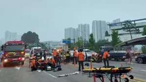 Fatalities Reported in 14-Vehicle Collision on Icy South Korean Highway