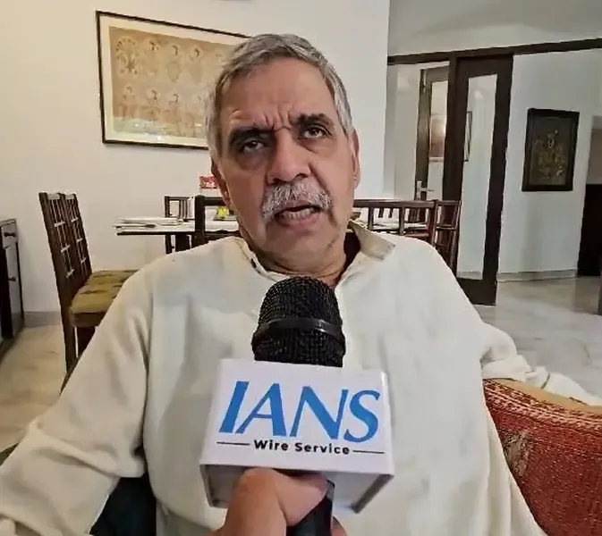 Sandeep Dikshit Accuses Political Rivals of Distributing Cash and Blankets Before Elections
