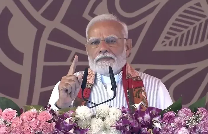 PM Modi Critiques Opposition's Dynastic Politics in Varanasi