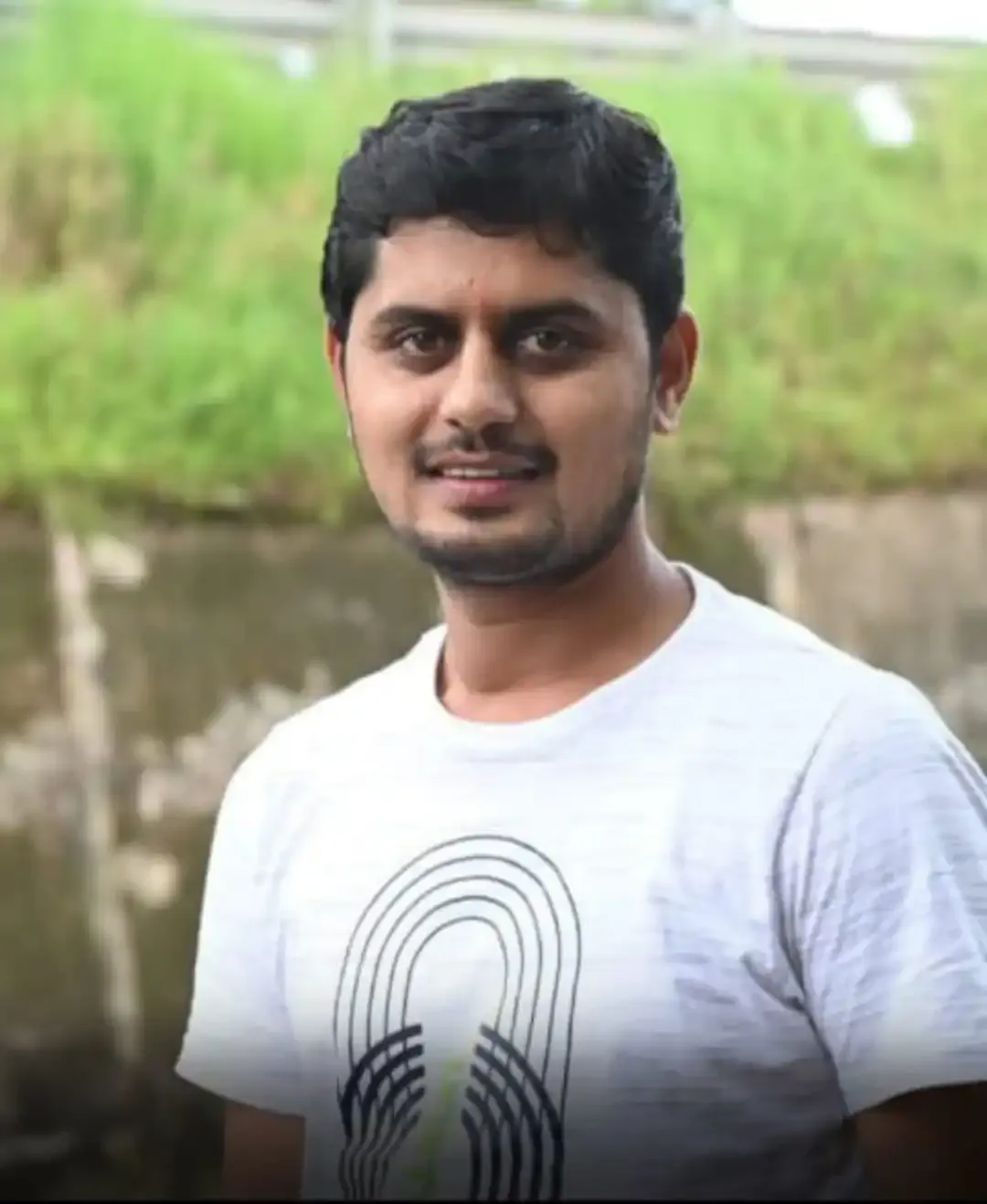 Why Did the Opposition Criticize the Maha Government After Contractor's Suicide?