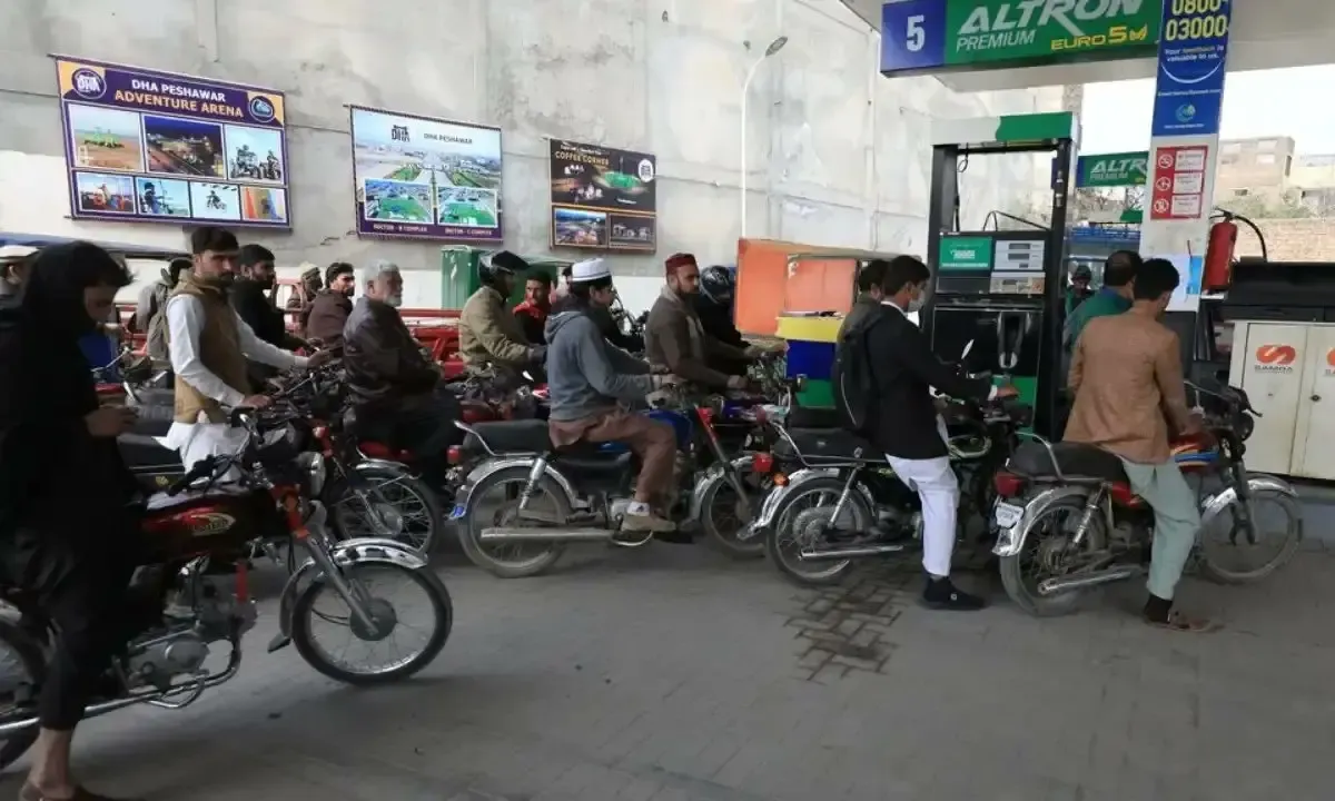 Pakistan: Latest Fuel Price Increase Adds Burden on Struggling Citizens