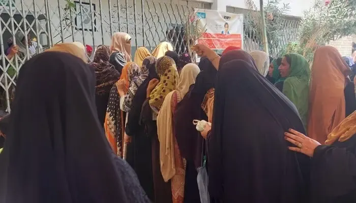 Pakistan Targets Low-Income Afghans for Deportation While Wealthy Are Ignored, Say Keamari Camp Families