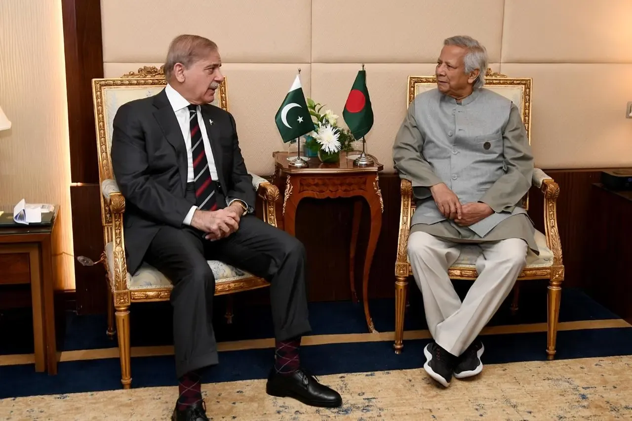 Pakistan's Foreign Secretary Visits Bangladesh for First Bilateral Discussions in 15 Years