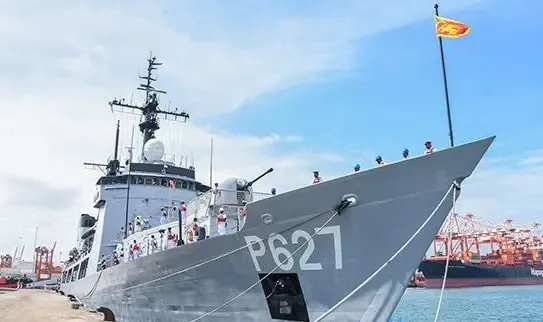 Chief of Pakistan Navy Engages with Sri Lankan Vessel during Maritime Drill in Karachi