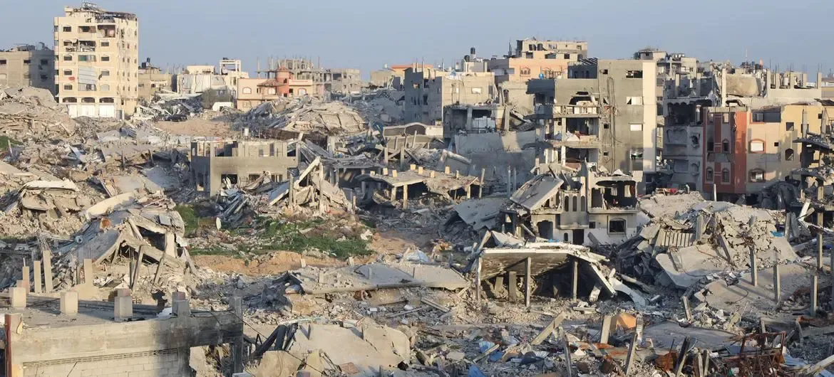 Palestinian Authorities Demand Israeli Withdrawal from Gaza