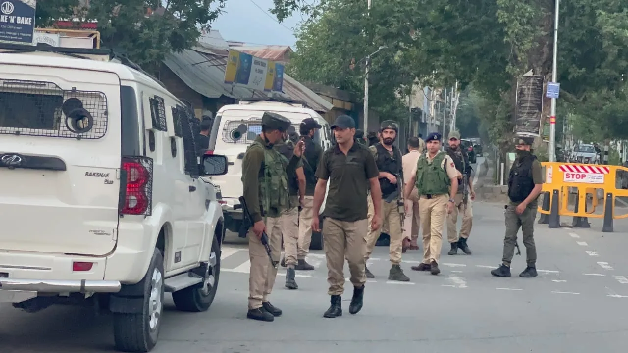 Fear Strikes Noida Schools Following Bomb Threats