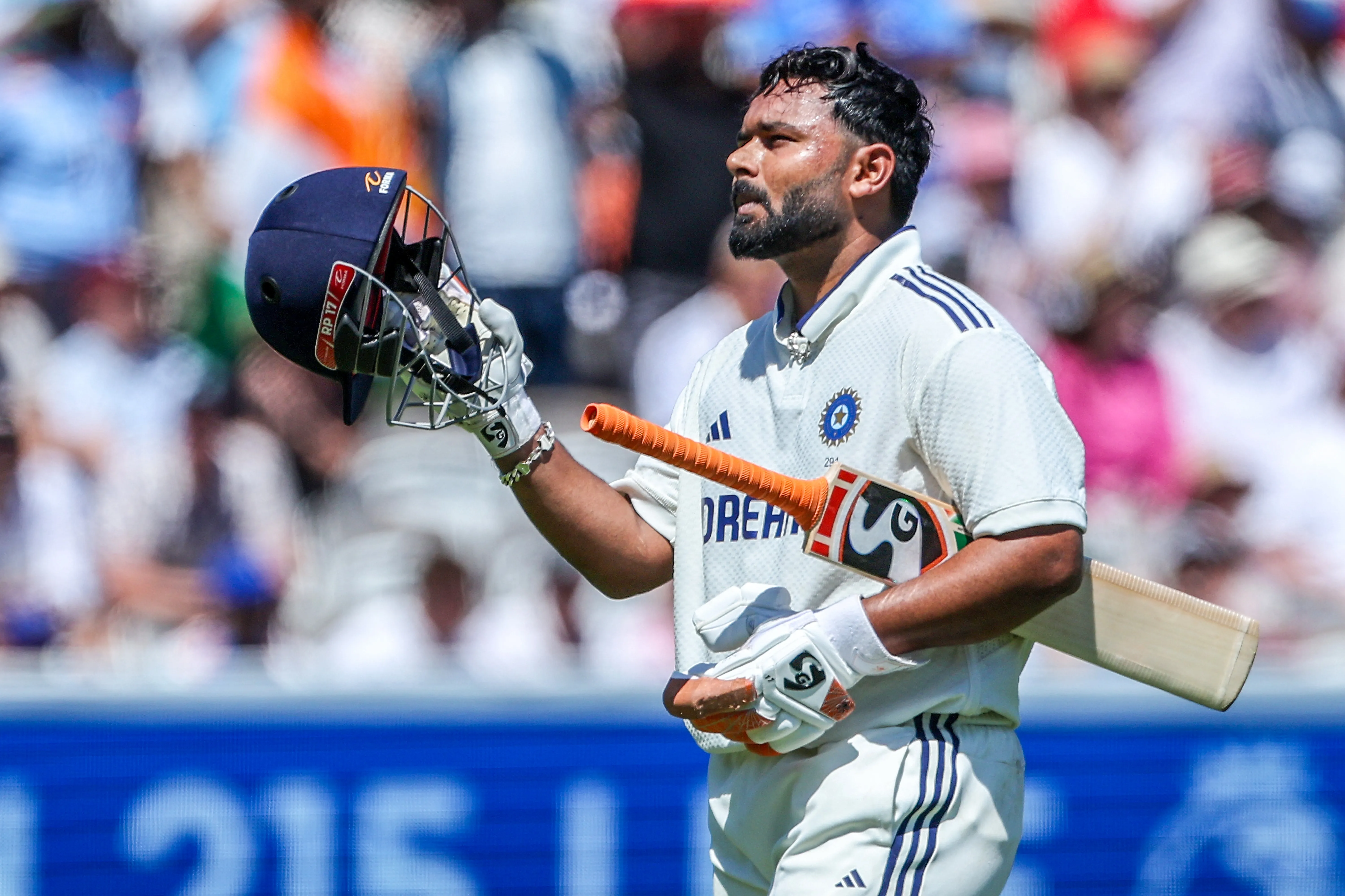 Should Pant Play as a Specialist Batter Without Keeping in Manchester?