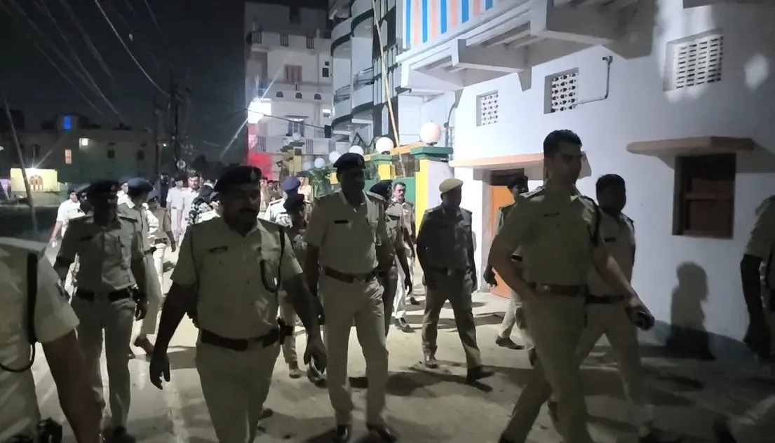 पटना: क्या पुलिस ने राजद विधायक रीतलाल यादव के गांव में छापेमारी की?