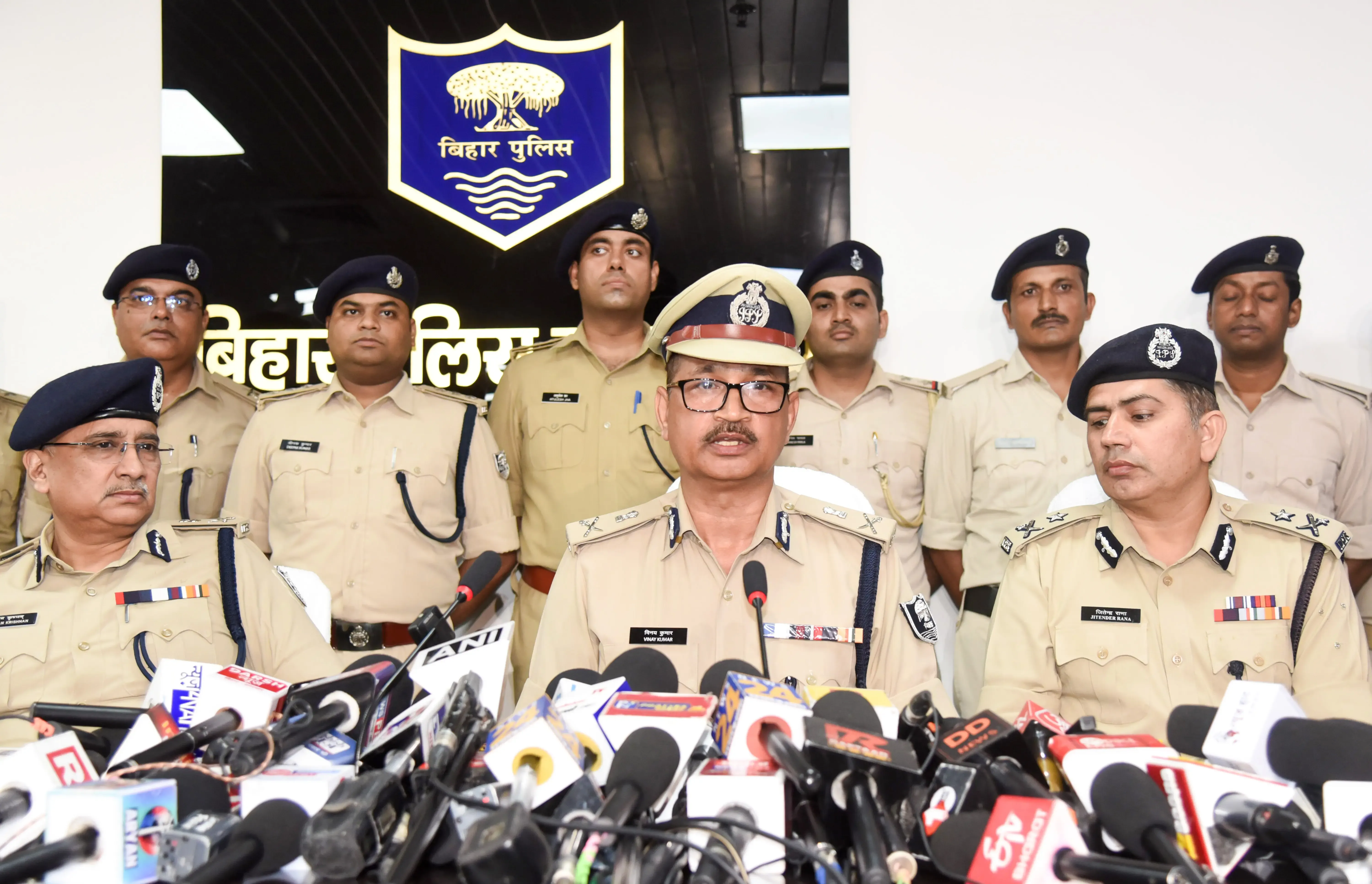 क्या गोपाल खेमका की हत्या के पीछे जमीन विवाद है?