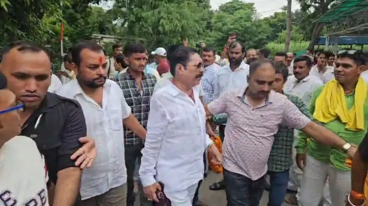 क्या अनंत सिंह ने मोकामा से चुनाव लड़ने की घोषणा की?