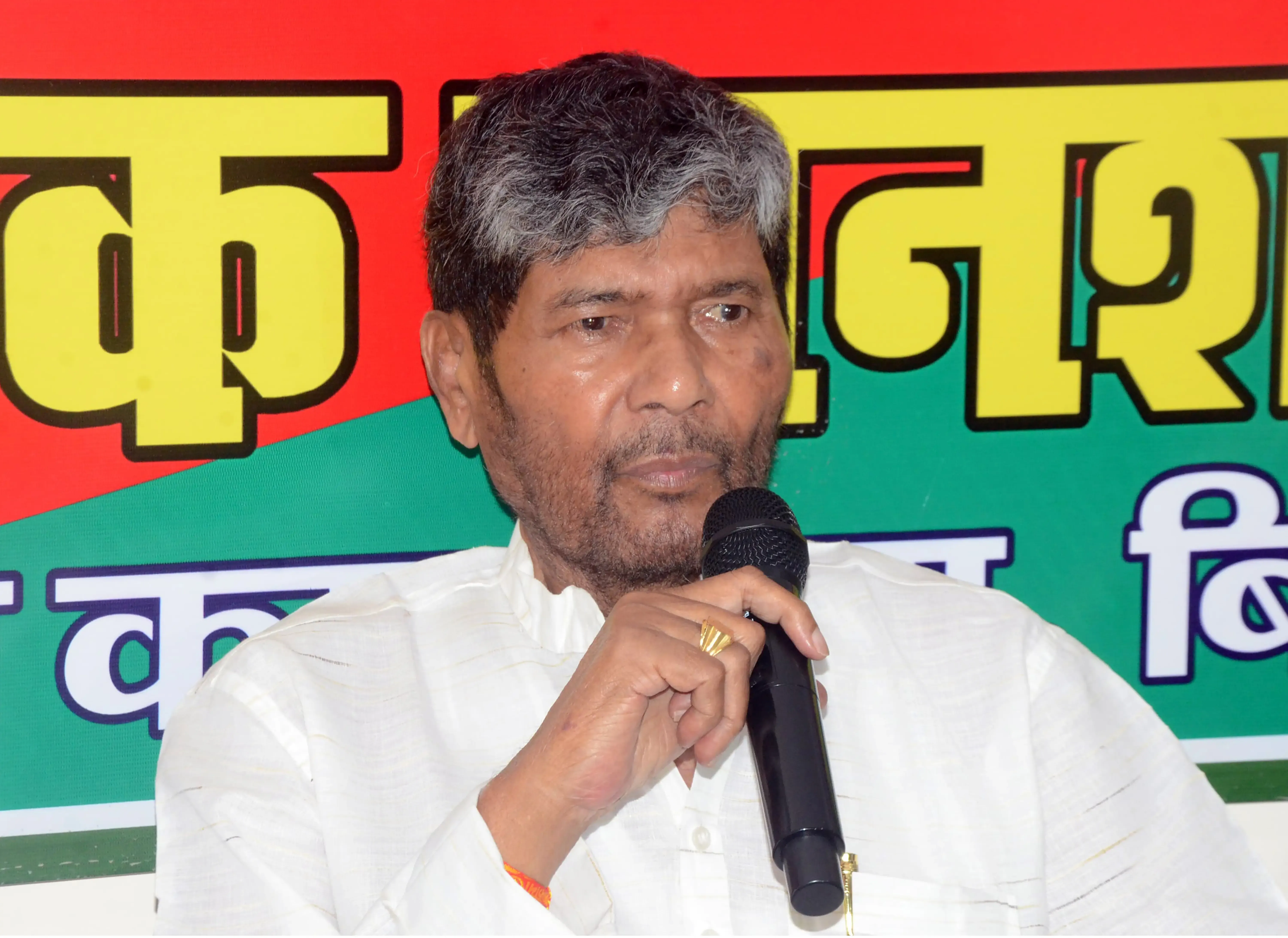 क्या पशुपति पारस ने महागठबंधन के साथ जाने के संकेत दिए?