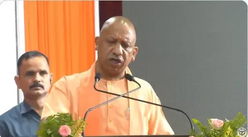 क्या यूपी सरकार पीड़ितों की मदद को प्राथमिकता दे रही है? बाढ़ प्रभावित क्षेत्रों में योगी की टीम-11 मुस्तैद