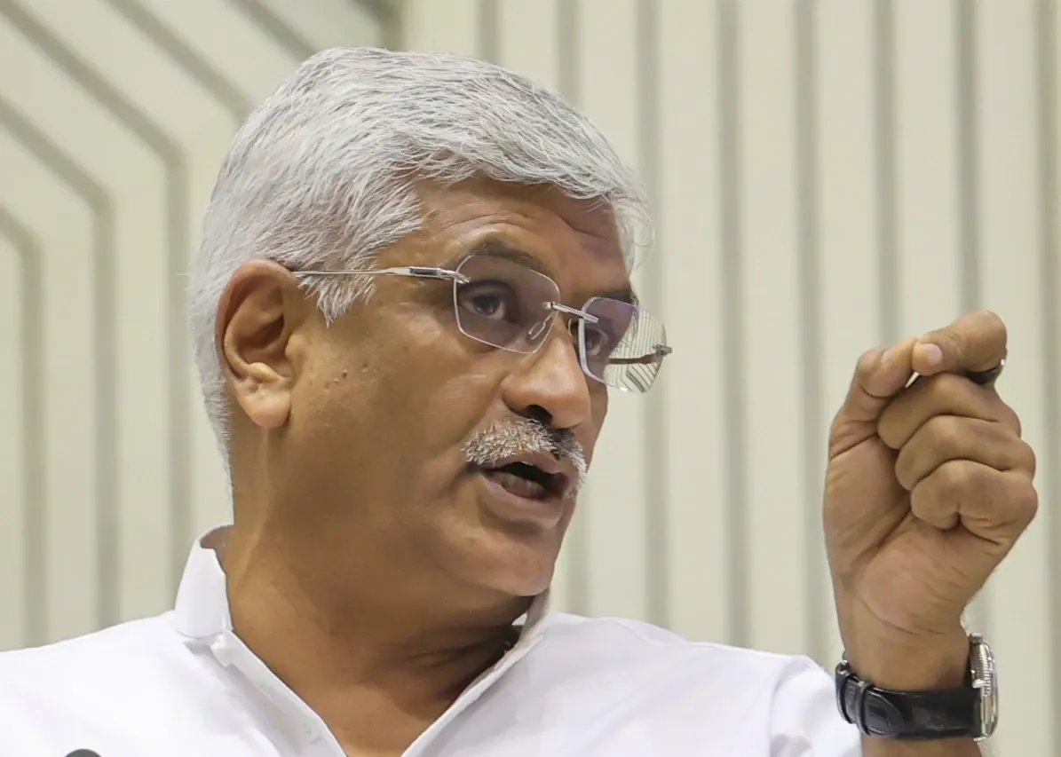 Are Personal Attacks Acceptable in Politics? Shekhawat Responds to Gehlot