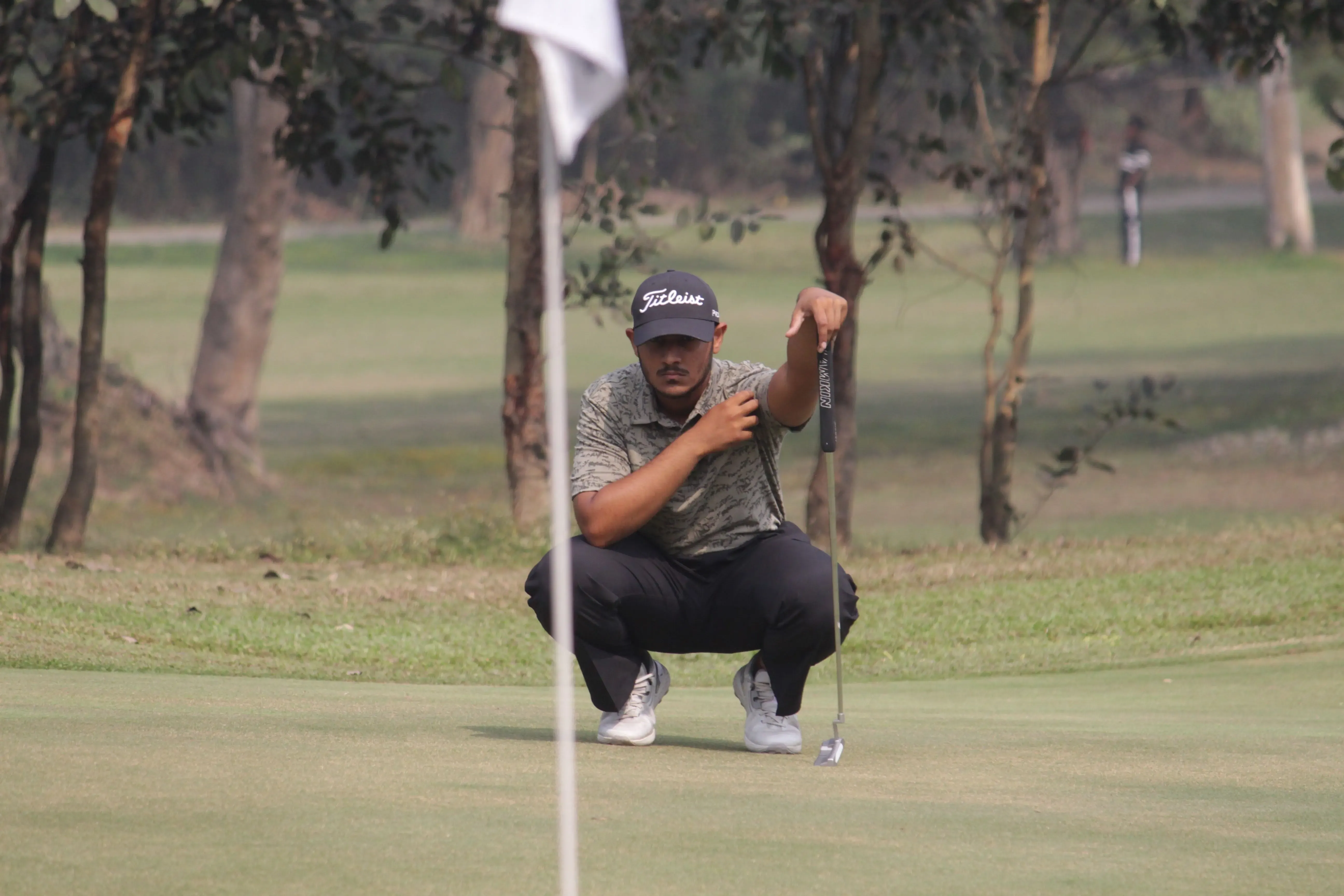 PGTI Tour: Aditya Garg Secures Top Spot with Consecutive 65s at Pre-Qualifying I