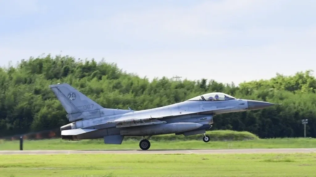 What Happened to the South Korean KF-16 Fighter Jet in Alaska?