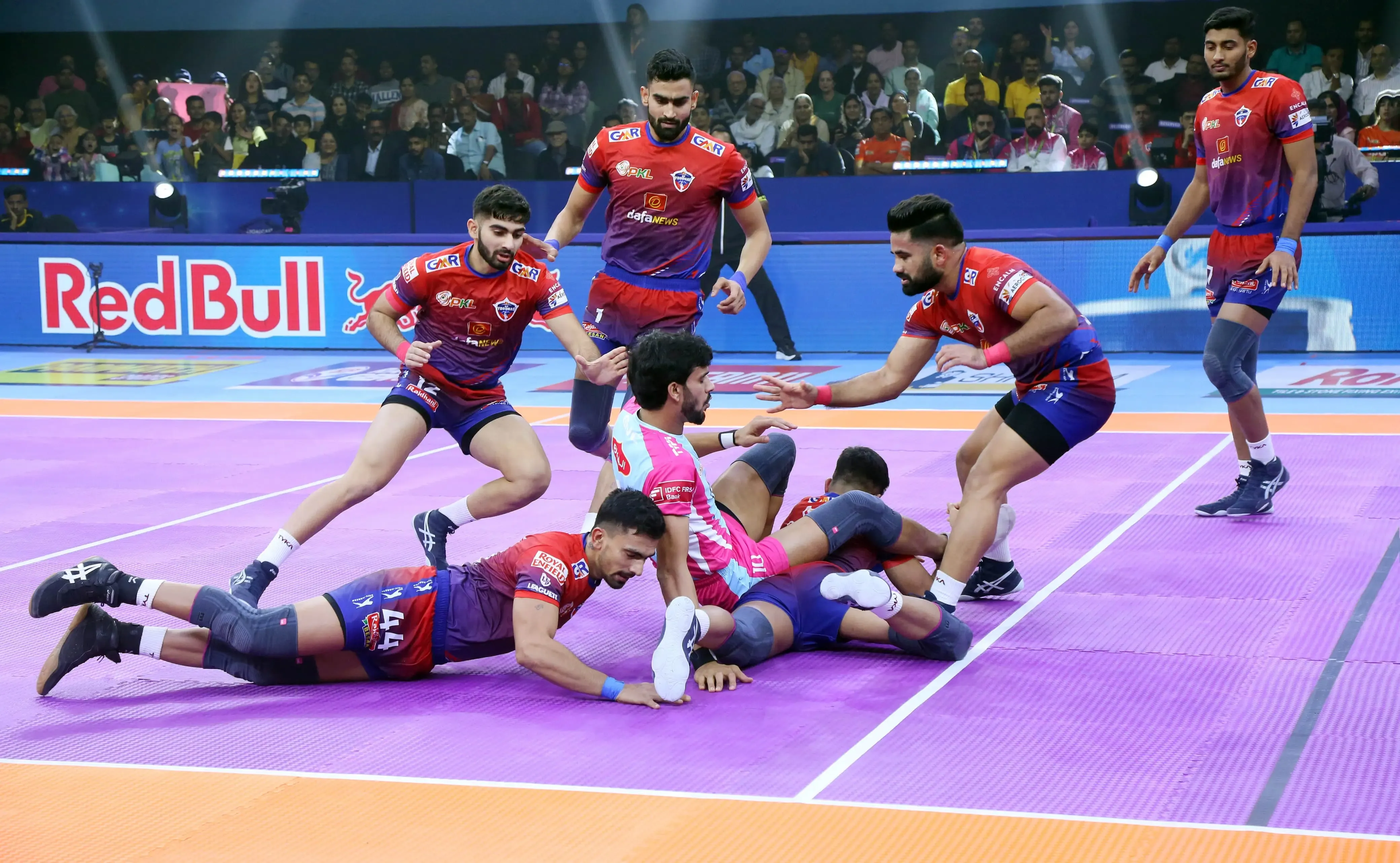 PKL 11: Bhavani Rajput Shines as UP Yoddhas Triumph Over Jaipur Pink Panthers to Secure Semifinal Spot
