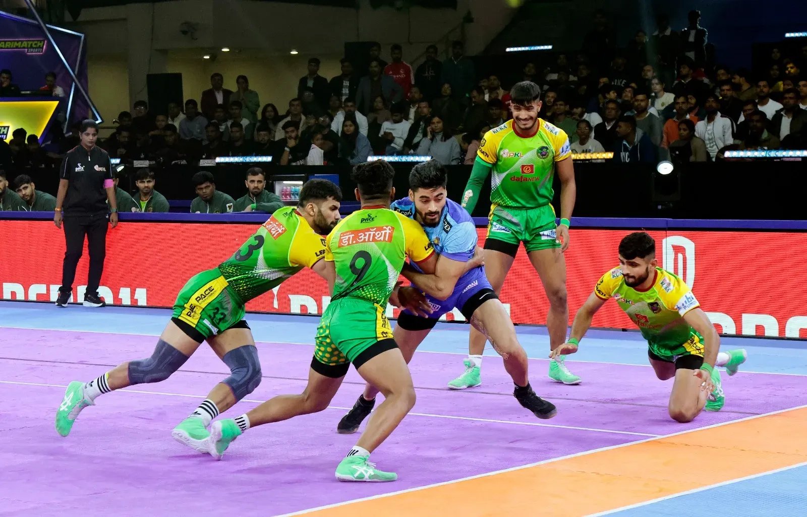 PKL Season 11: Devank Dalal Steers Patna Pirates to Victory Against Bengal Warriorz; Maninder Singh Enters 1500-Point Elite Club