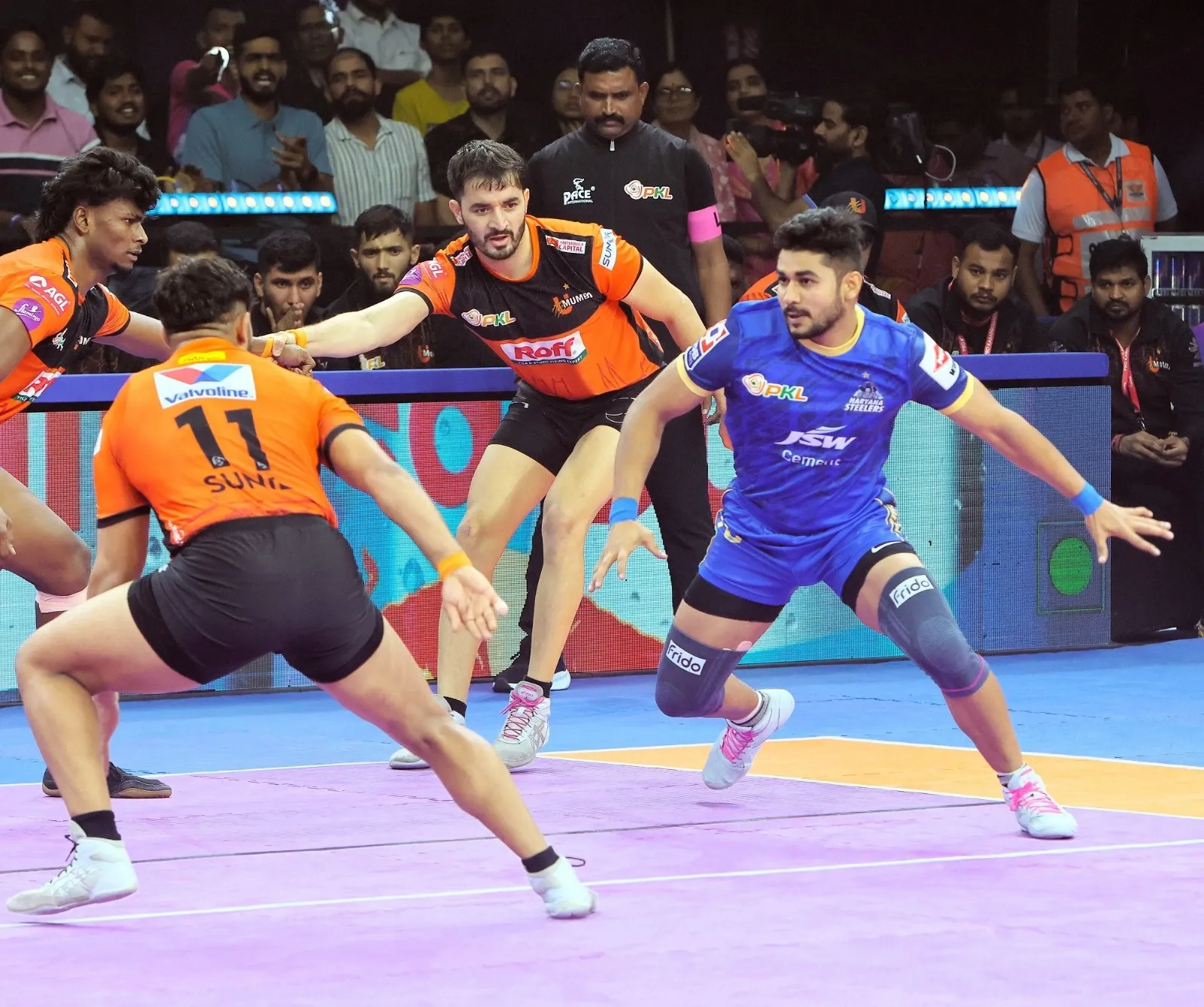 How Did Naveen and Shivam Patare Lead Haryana Steelers to Victory Over U Mumba?