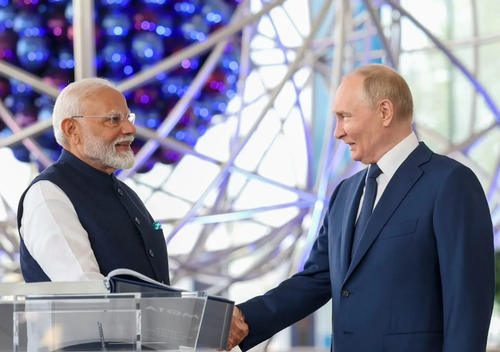 क्या पीएम मोदी और पुतिन के बीच फोन पर हुई बातचीत से द्विपक्षीय संबंध मजबूत होंगे?