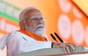 PM Modi Mourns Loss of Lives in Maharashtra Train Tragedy