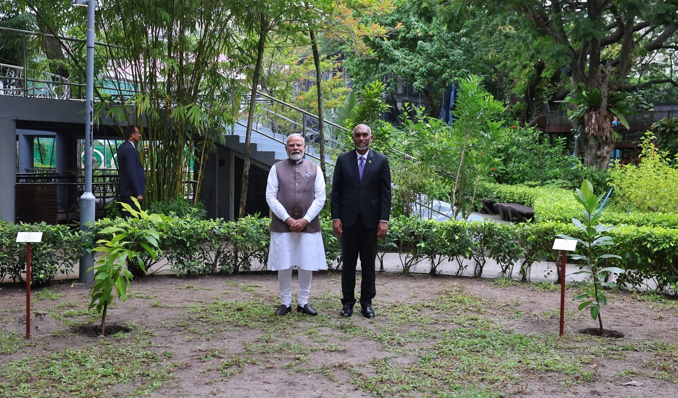 How is PM Modi Expanding the 'Ek Ped Maa Ke Naam' Initiative Globally?