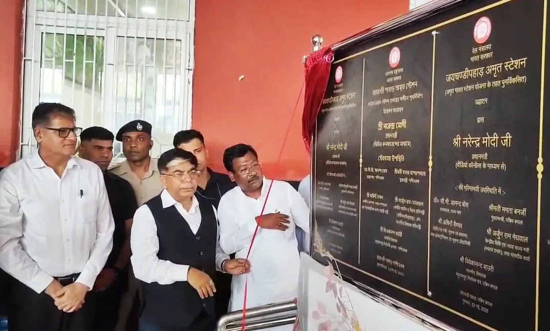 What Are the Impacts of PM Modi's Inauguration of Amrit Bharat Stations in Bihar and West Bengal?