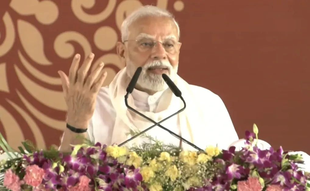 What Major Projects Did PM Modi Inaugurate in Varanasi?