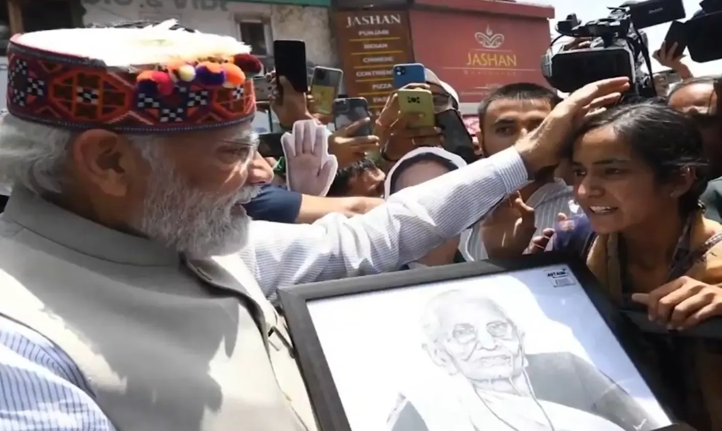 क्या पीएम मोदी का मां हीराबेन से गहरा लगाव है?