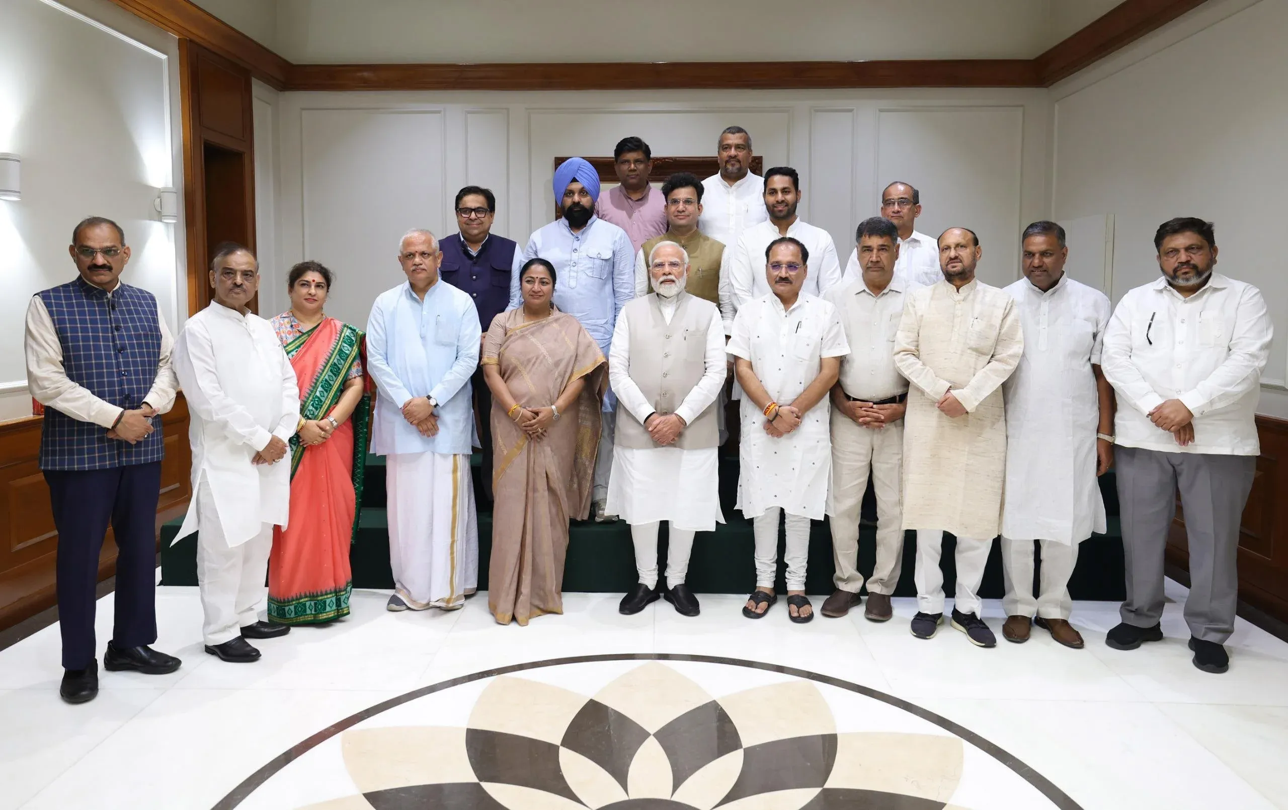 What Vision Did PM Modi Share with Delhi BJP Leaders to Improve Residents' Living Standards?