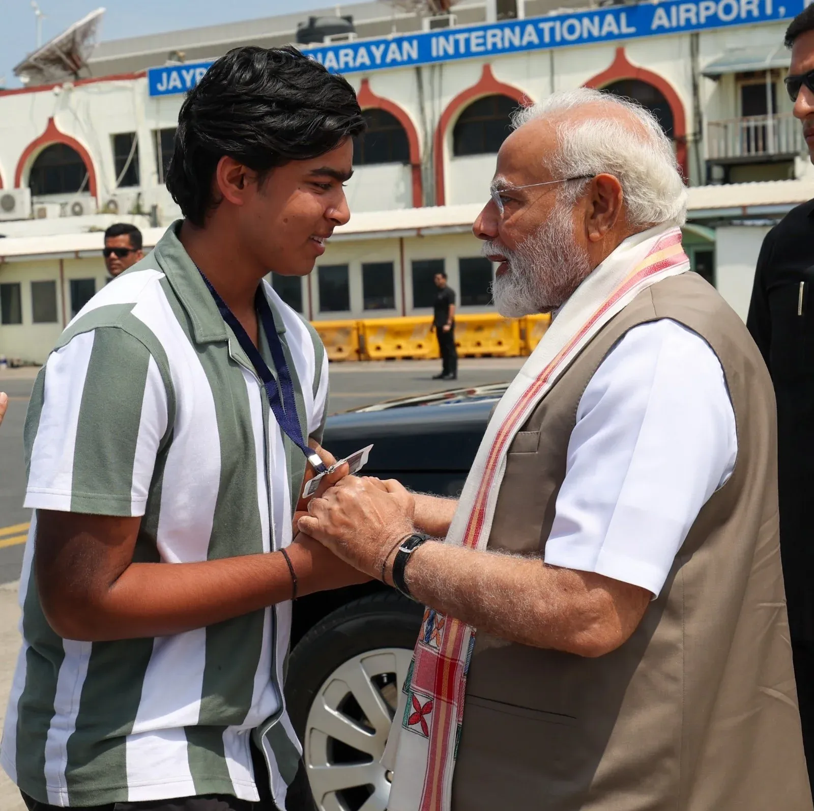 Did PM Modi Meet IPL Star Vaibhav Suryavanshi and His Family in Patna?