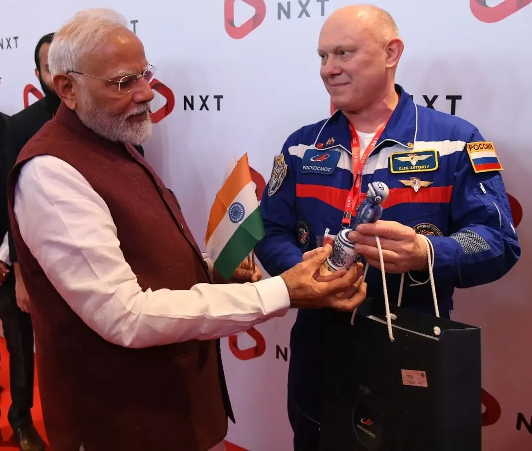 PM Modi Engages with Renowned Russian Cosmonaut, Celebrates Historic Space Collaboration