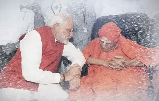 PM Modi Honors Shivakumara Swamiji on His 118th Birthday