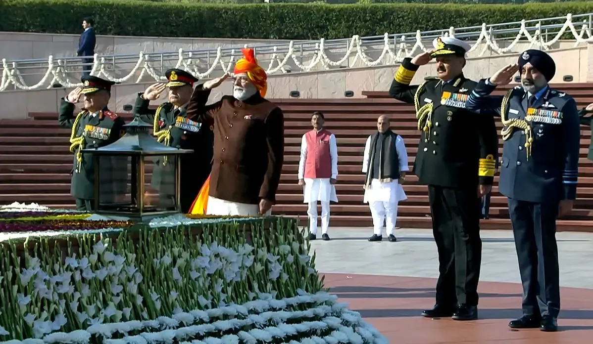 PM Modi Honors Fallen Soldiers at Republic Day Ceremonies
