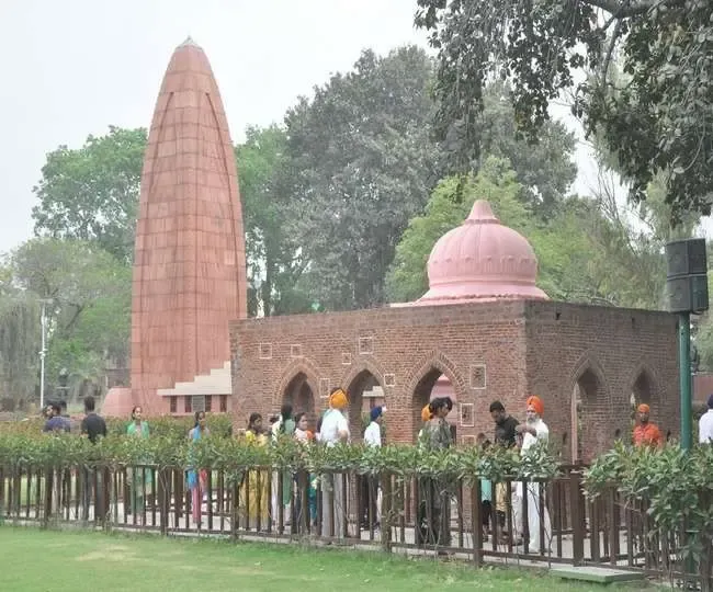 Prime Minister Modi Honors Jallianwala Bagh Martyrs