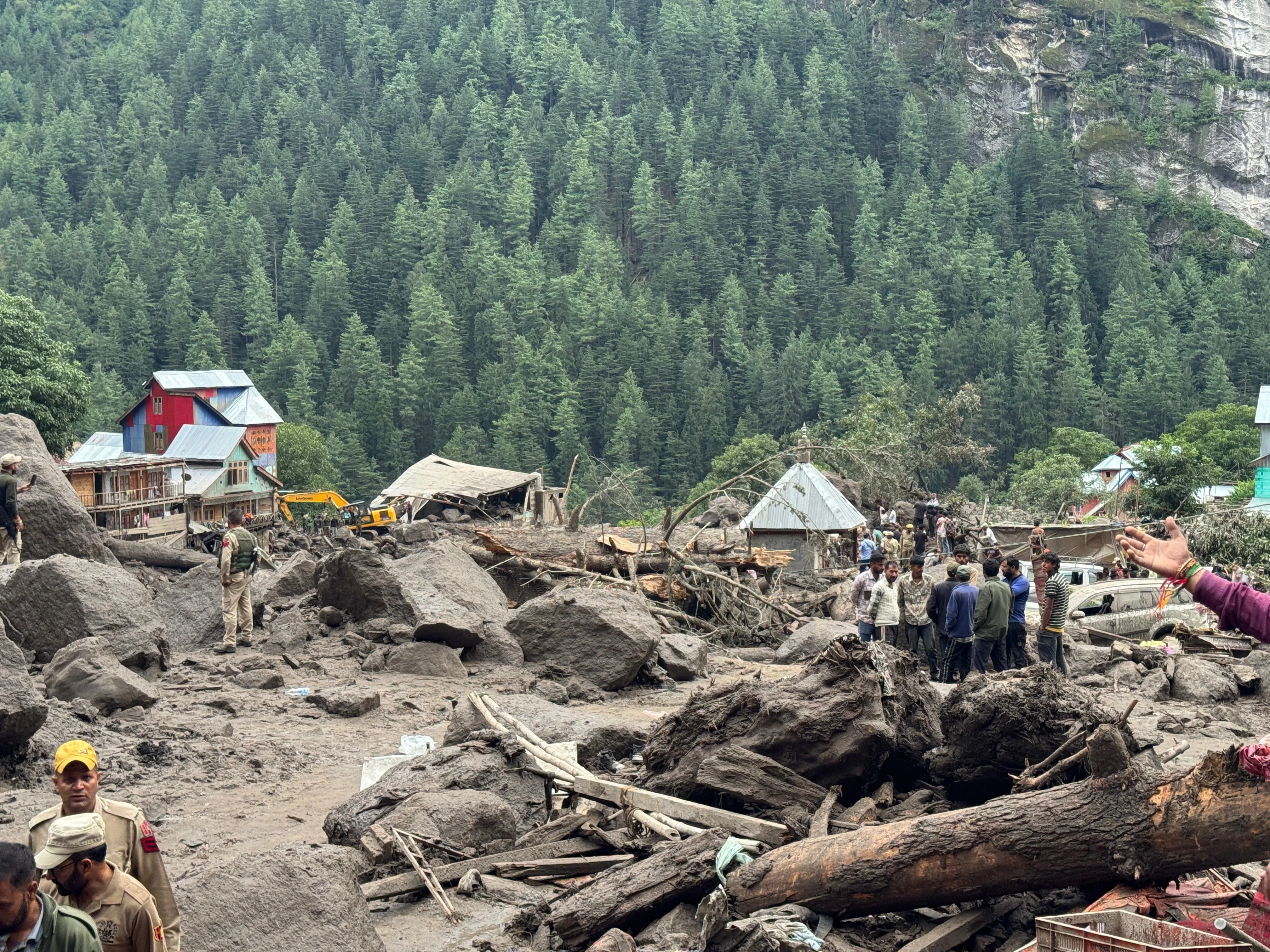 What Did PM Modi Discuss with J&K L-G and CM Regarding Kishtwar Tragedy?