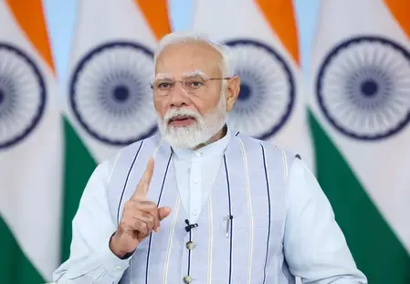 Is PM Modi inaugurating India's first 9,000 HP locomotive engine in Dahod on May 26?
