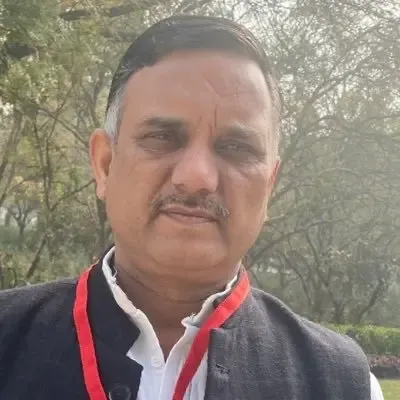 क्या पुलिस को हिंसा की जानकारी है, लेकिन कार्रवाई नहीं हो रही? : सपा नेता उदयवीर सिंह