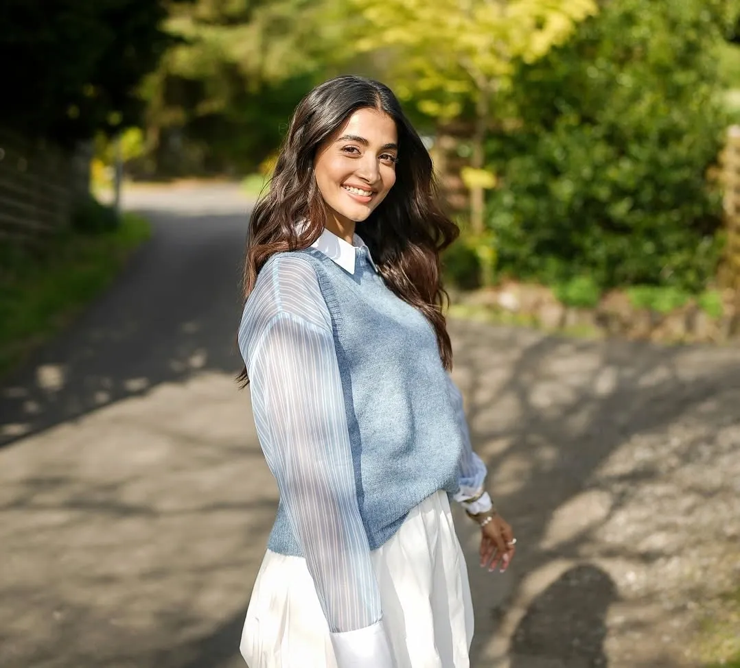 What is Pooja Hegde's favorite remedy for homesickness?