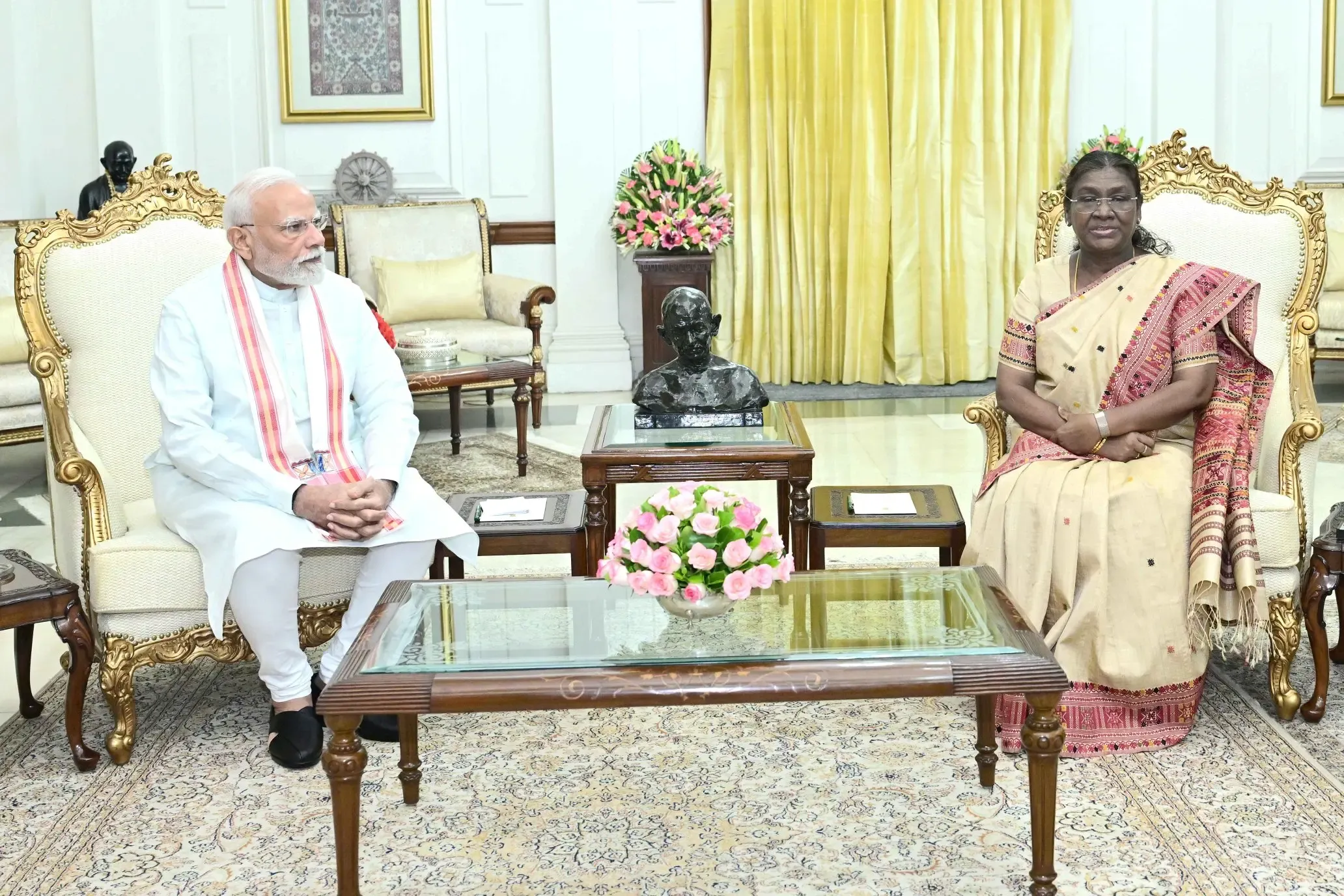 क्या प्रधानमंत्री मोदी ने राष्ट्रपति द्रौपदी मुर्मू से मुलाकात की?