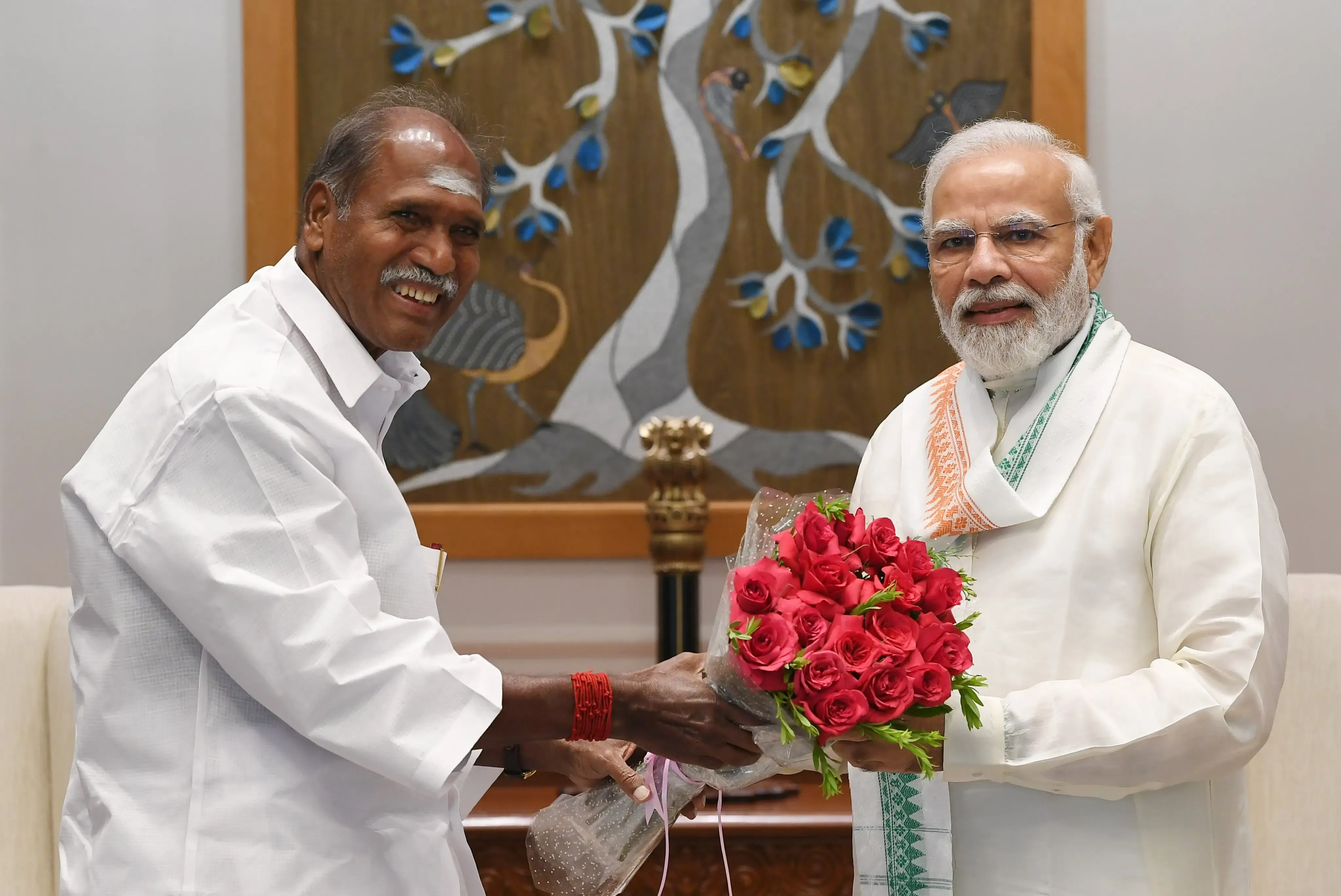 क्या प्रधानमंत्री मोदी और अन्य नेताओं ने पुडुचेरी के मुख्यमंत्री को जन्मदिन की बधाई दी?